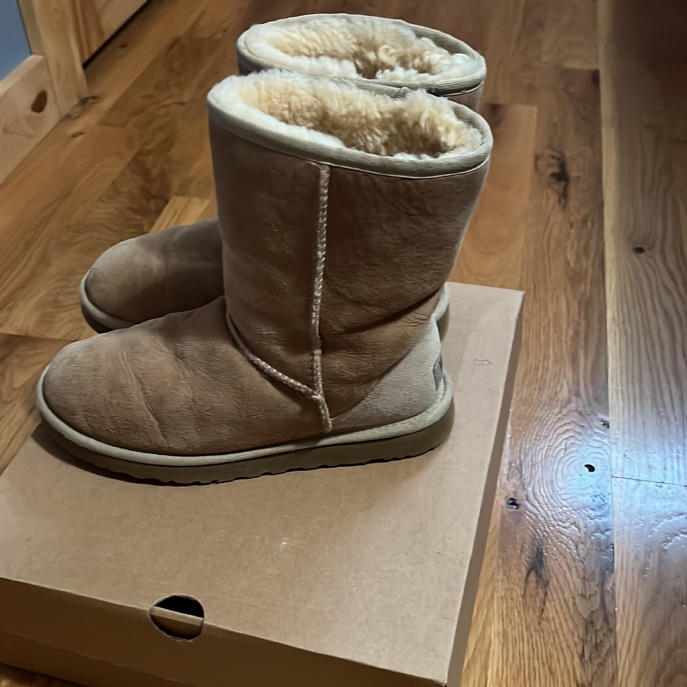 Ugg Boot - image 3